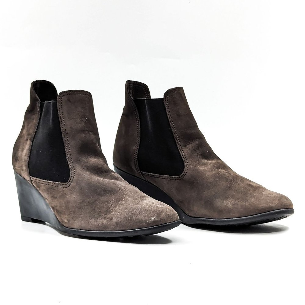 Elegant Brown Ankle Booties